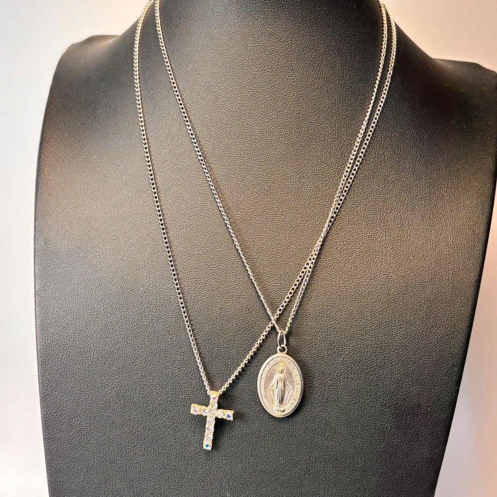 Vintage Necklace Silver Miraculous Medal Rhinestone Cross Religious Y2K Boho 90s
